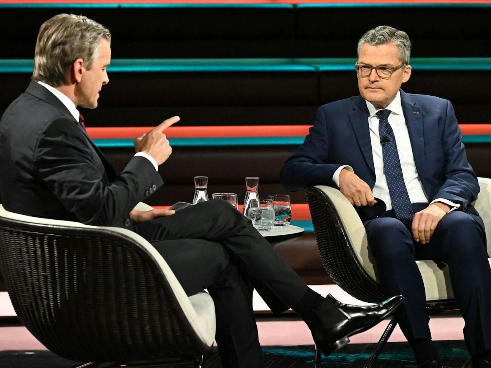 CDU-Politiker Roderich Kiesewetter erklärte bei „Markus Lanz“, dass die Drohnenüberflüge in Deutschland seit 2023 massiv zugenommen haben. (Bild: ZDF / Cornelia Lehmann)
