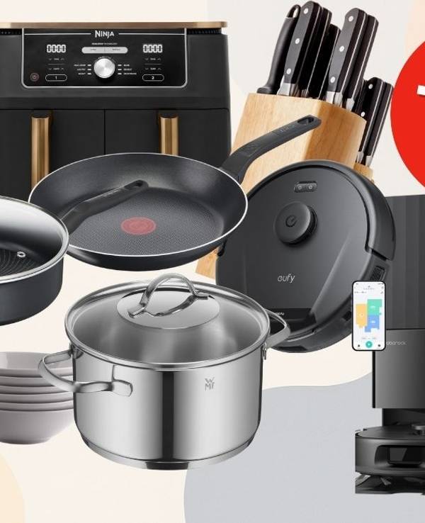 After Prime Deal Days bei Amazon in der Kategorie Haushalt. Markenprodukte von Tefal, WMF, Roborock, Cosori, Ninja und mehr. Staubsaugerroboter, Airfryer, Pfannen vor buntem Hintergrund.