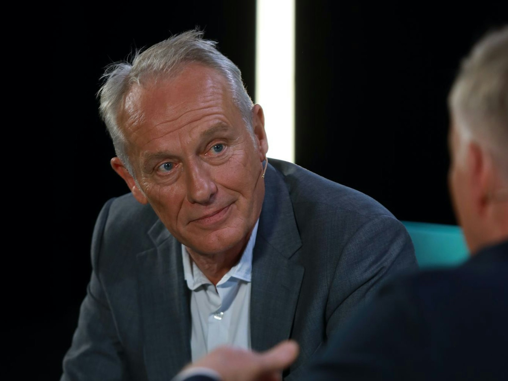 Im MagentaTV-Talk „Bestbesetzung“ ging Christian Streich hart mit TV-Experten ins Gericht. (Bild: MagentaTV / Marco J. Drews)
