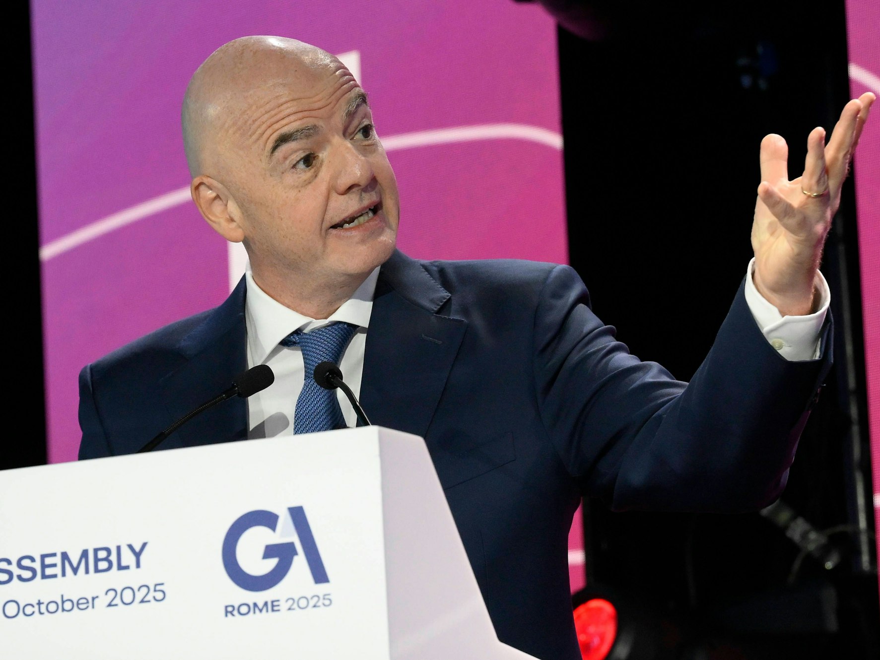 Gianni Infantino bei der Generalversammlung der europäischen Klub-Vereinigung ECA in Rom.