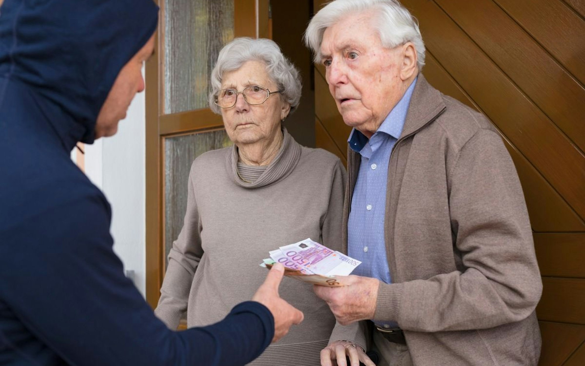 POL-ME: 95-Jähriger zu Hause bestohlen: Polizei bittet um Hinweise - 2510038