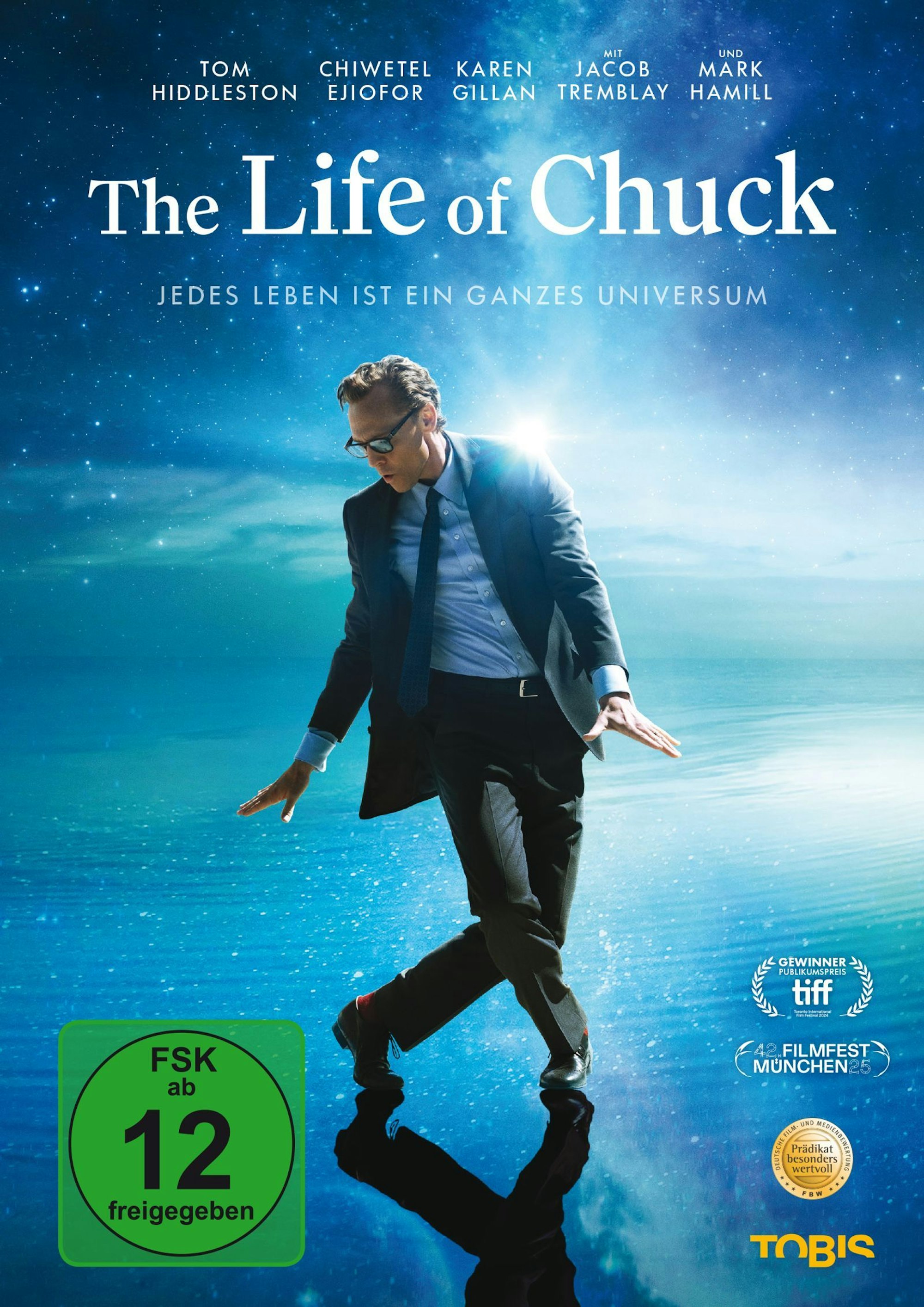 Tom Hiddleston spielt in der Stephen-King-Adaption „The Life of Chuck“ die Titelrolle.
(Bild: Leonine/Tobis Film)