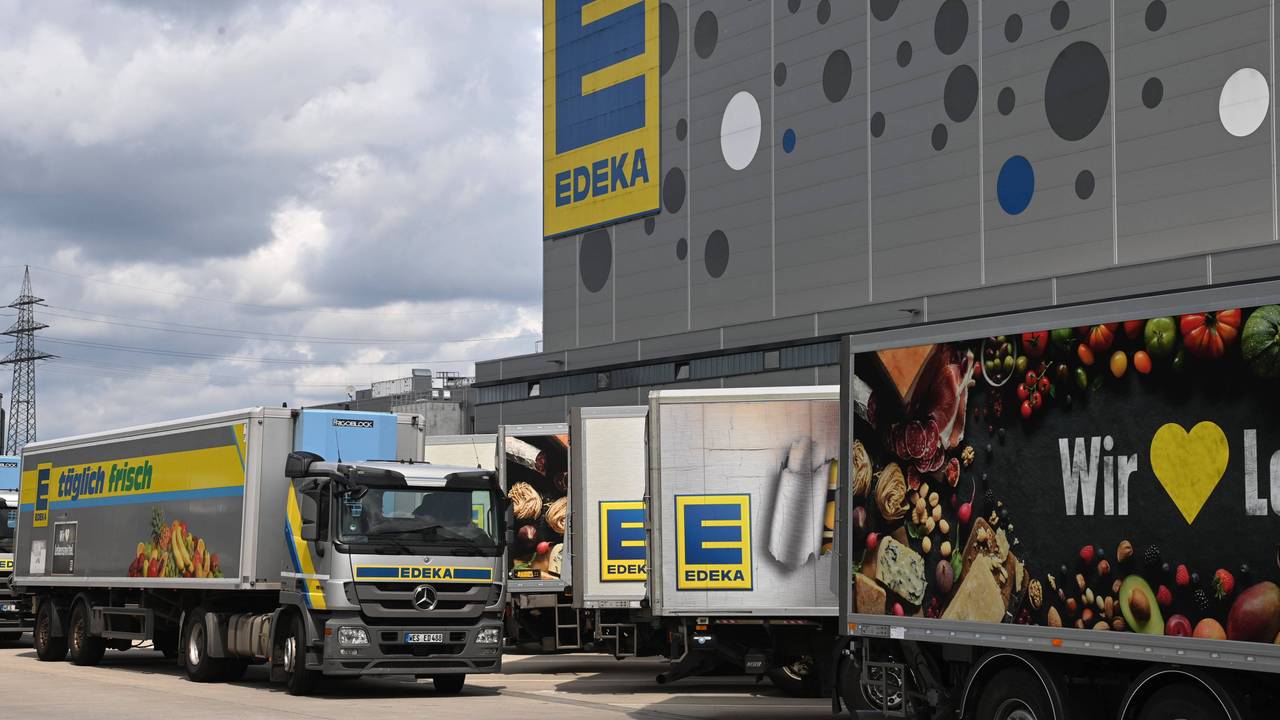 Blick auf das Edeka-Zentrallager in Oberhausen.
