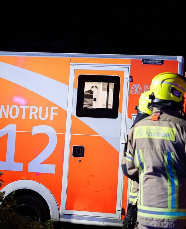 Rettungskräfte bei einem Einsatz (Symbolfoto)