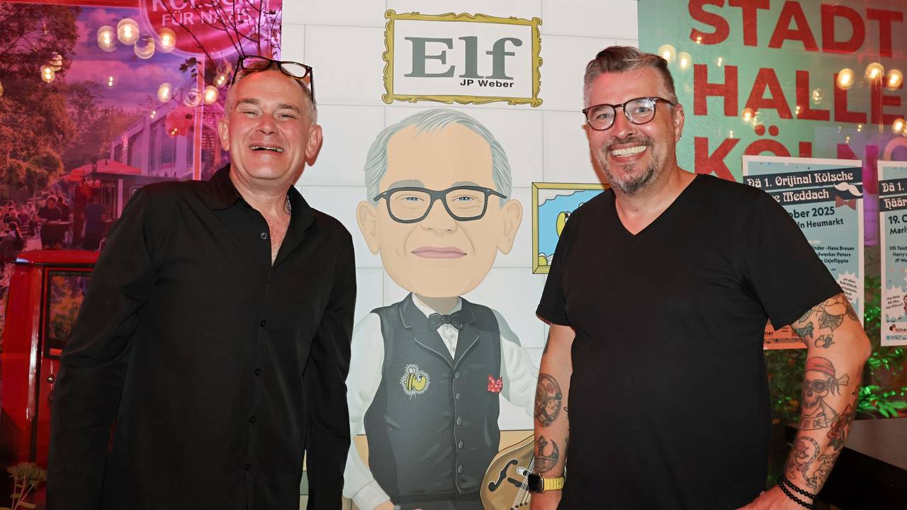 JP Weber (l.) zusammen mit dem Künstler und Illustrator Don Lorenzo, der das Album-Cover von „Elf“ gestaltet hat.