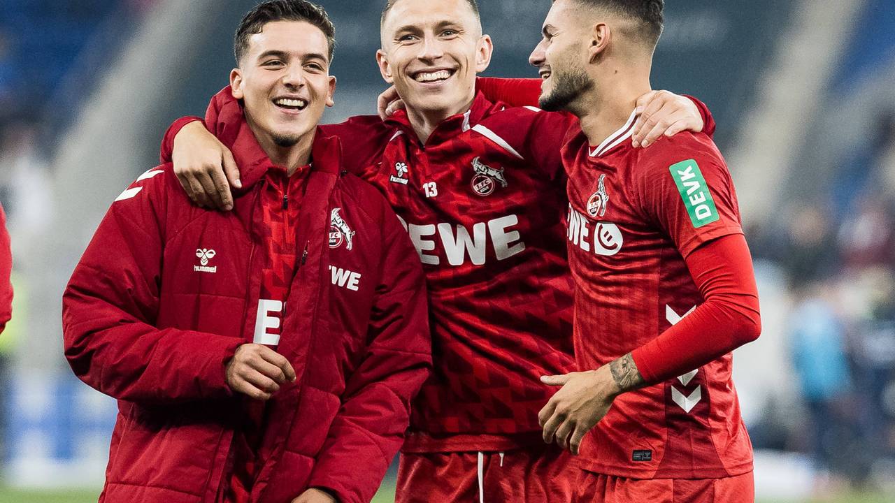 Said El Mala, Kristoffer Lund und Tom Krauß bejubeln FC-Sieg.