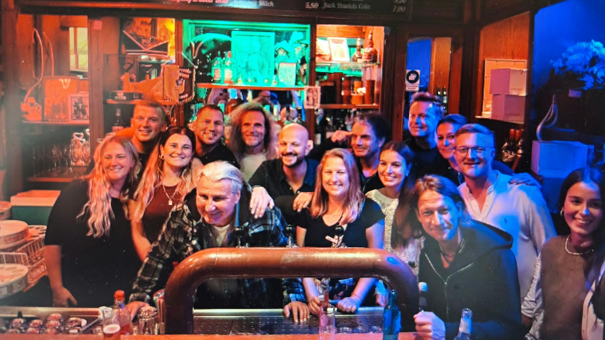 Die Bläck Fööss beim Videodreh in einer Altstadtkneipe.