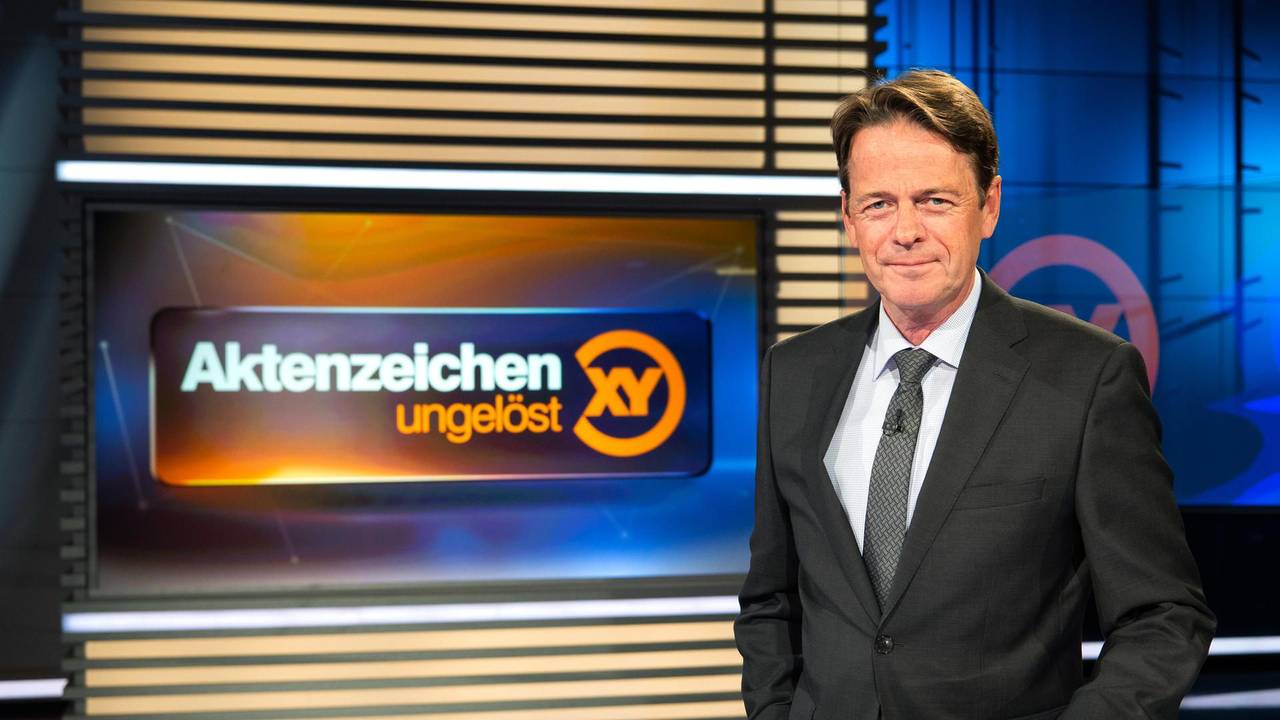 Rudi Cerne in der „XY“-Kulisse.