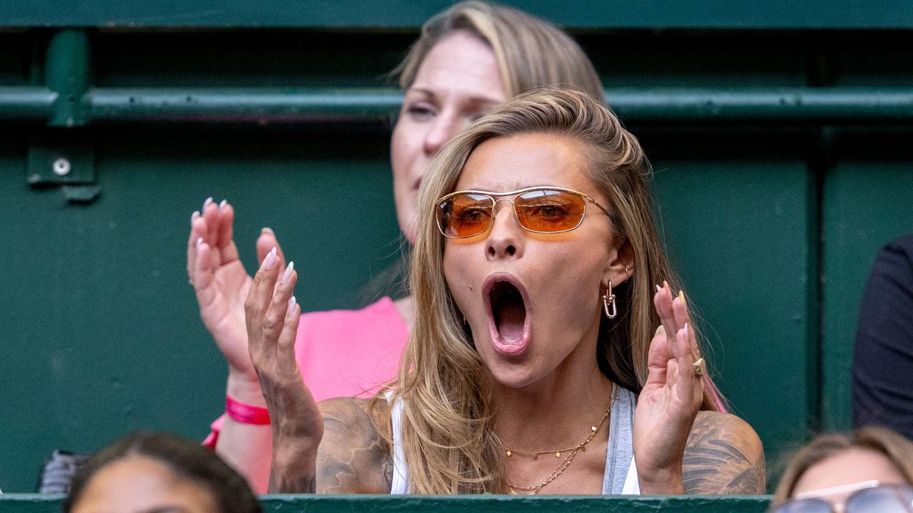 Sophia Thomalla jubelt.