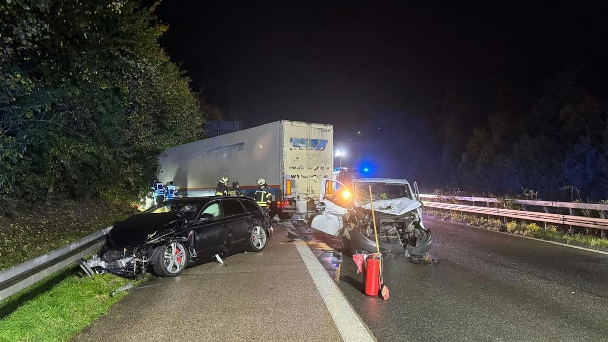 Symbolbild: Unfall auf der Autobahn A43.