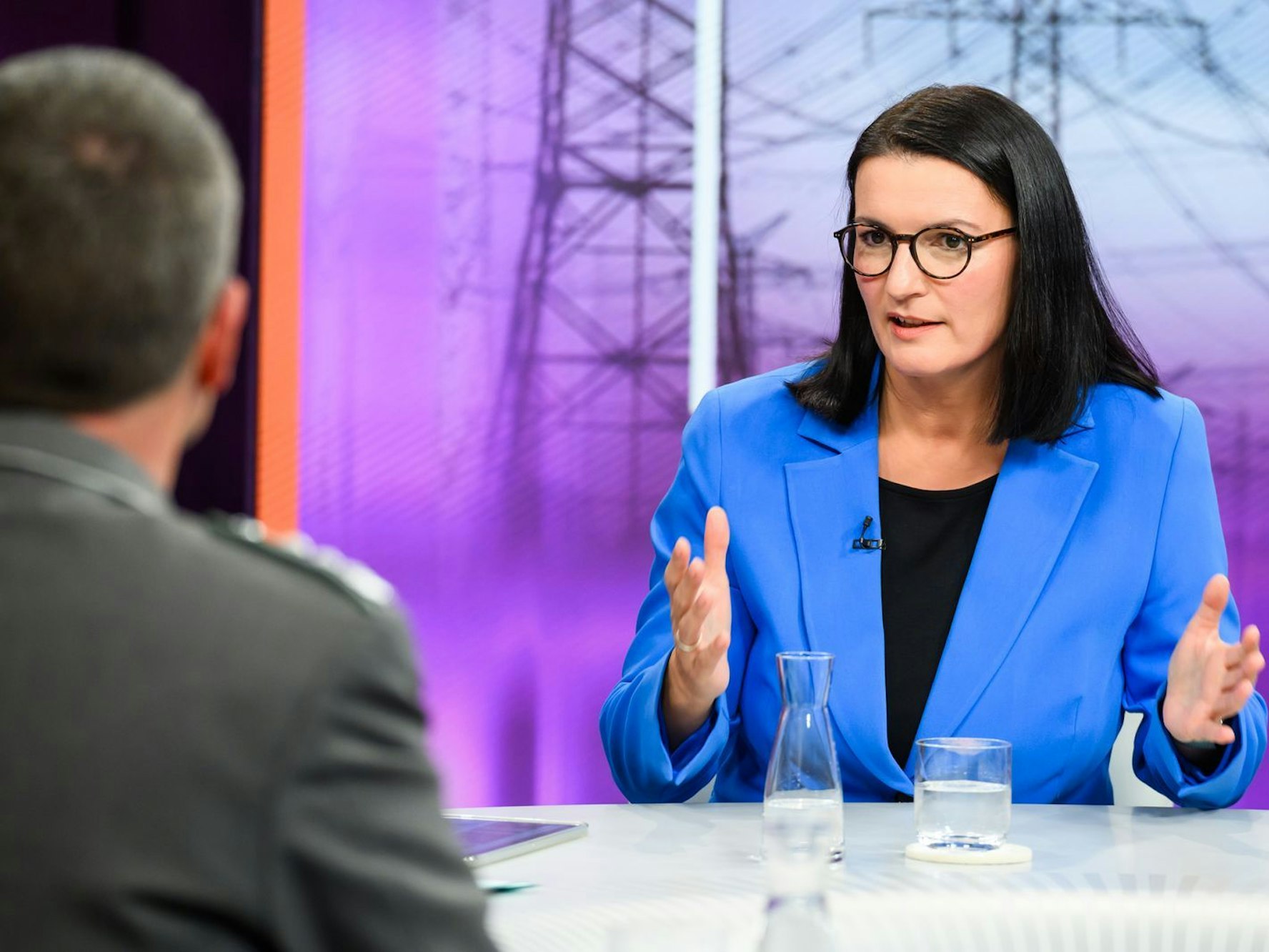 Irene Mihalic (Bündnis 90/Die Grünen) warf der Regierung vor, mit den „Perspektiven der Menschen“ zu spielen. (Bild: ZDF/Jule Roehr )