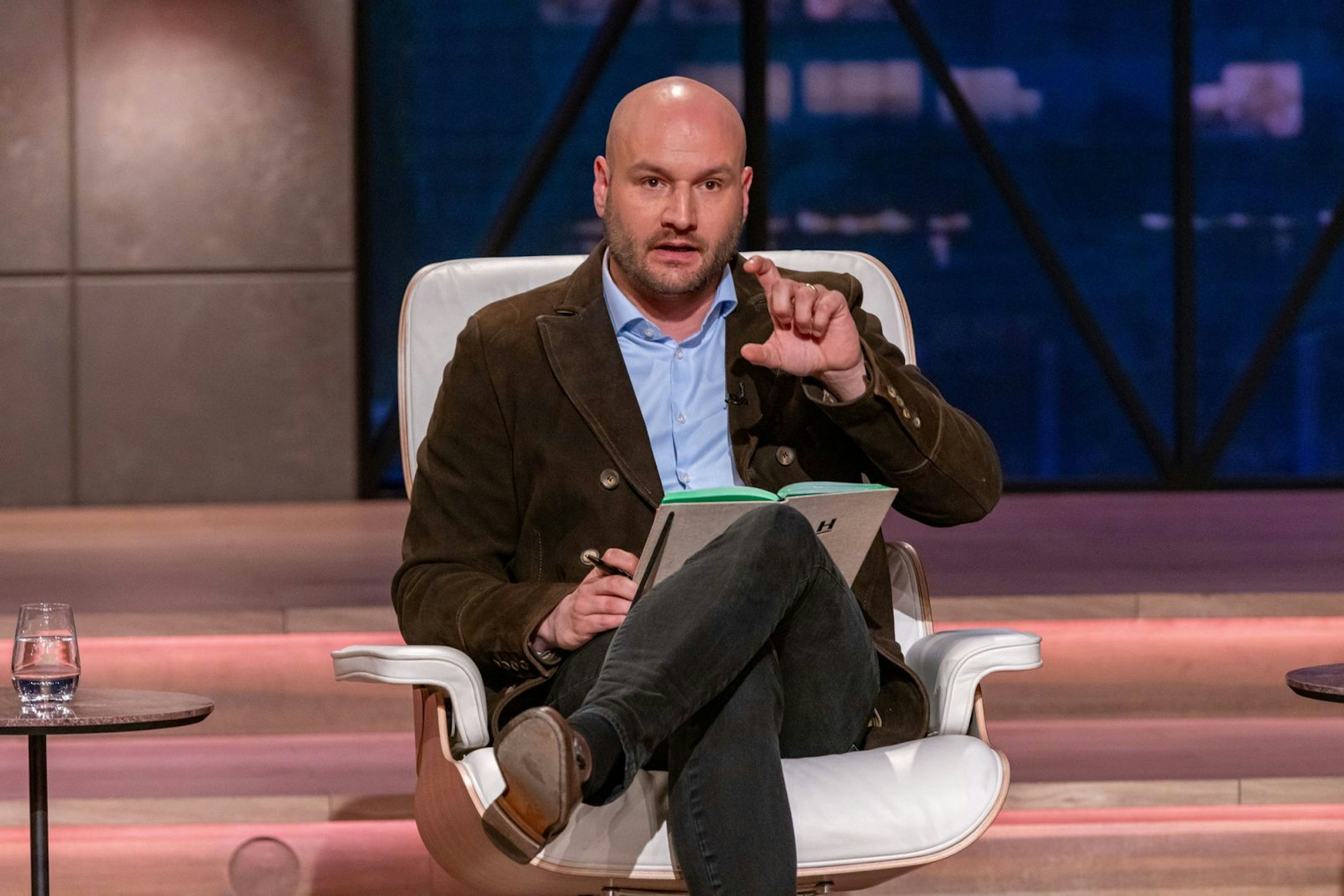 Christian Miele ist ein Ur-Ur-Enkel des einstigen Miele-Gründers und ein erfolgreicher Investor in Start-up-Ideen. Sein Debüt in der „Höhle der Löwen“ bereitet ihm viel Spaß. Einen Deal schloss er nicht ab. (Bild:  RTL / Bernd-Michael Maurer )