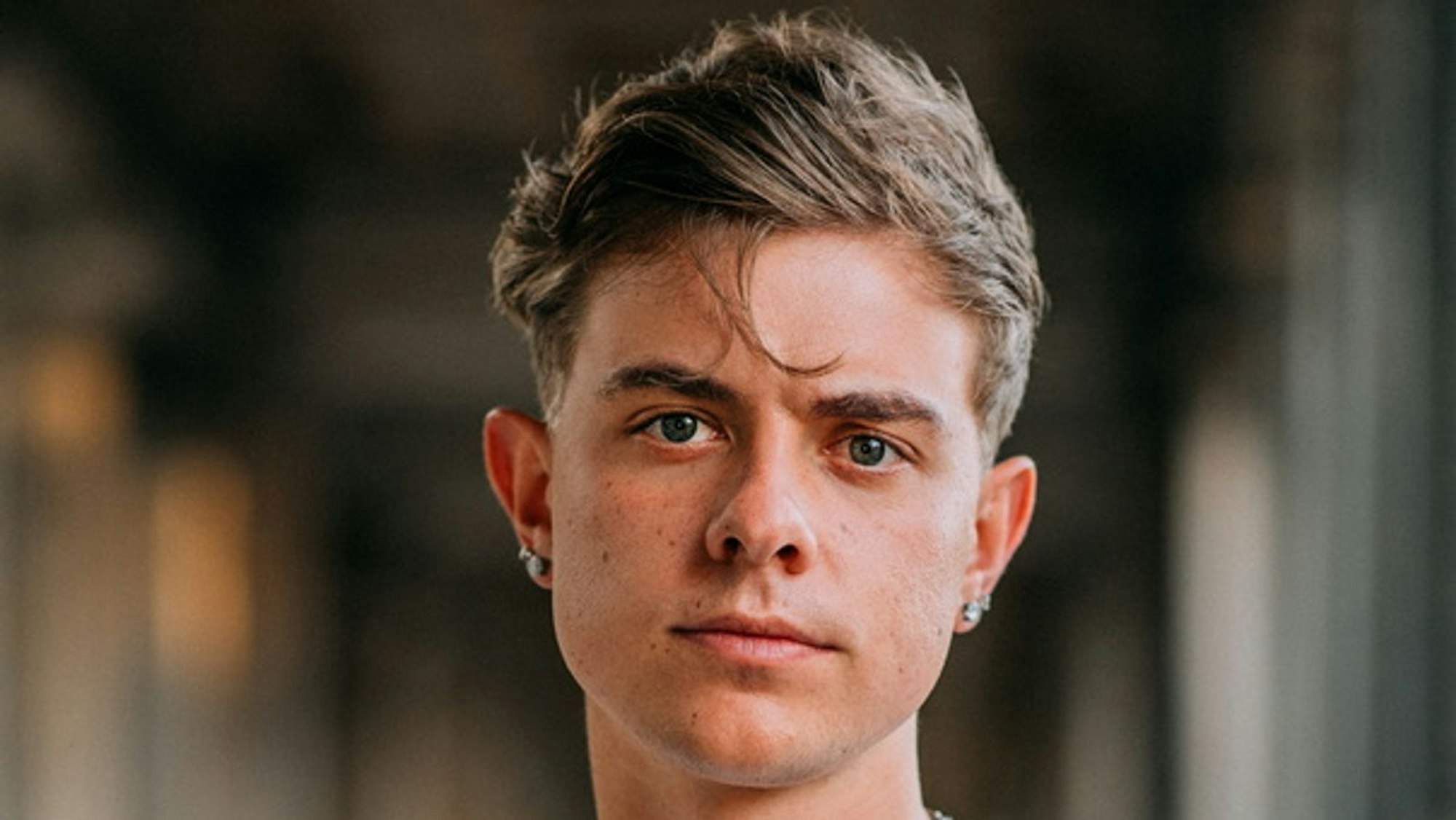 „Über gute Aufrufzahlen freue ich mich natürlich“, erzählt Jonas Ems im Interview mit der Agentur teleschau. (Bild: Jonas Ems / Privat)