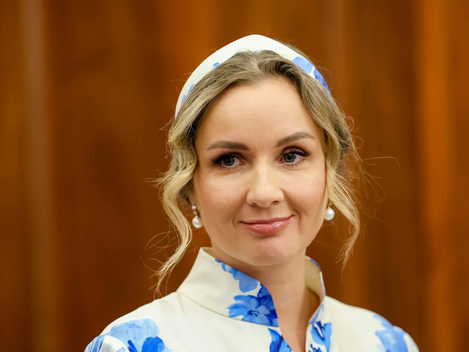 Putins Kinderrechtskommissarin Maria Lvova-Belova (hier im Juni 2025 im Kreml): Sie sprach offen über die Entführung eines Jungen aus Mariupol.