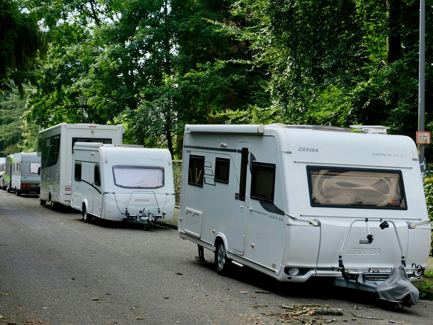 Die Friedrich-Engels-Allee ist ein bei Campern beliebter „Abstell-Hotspot“.