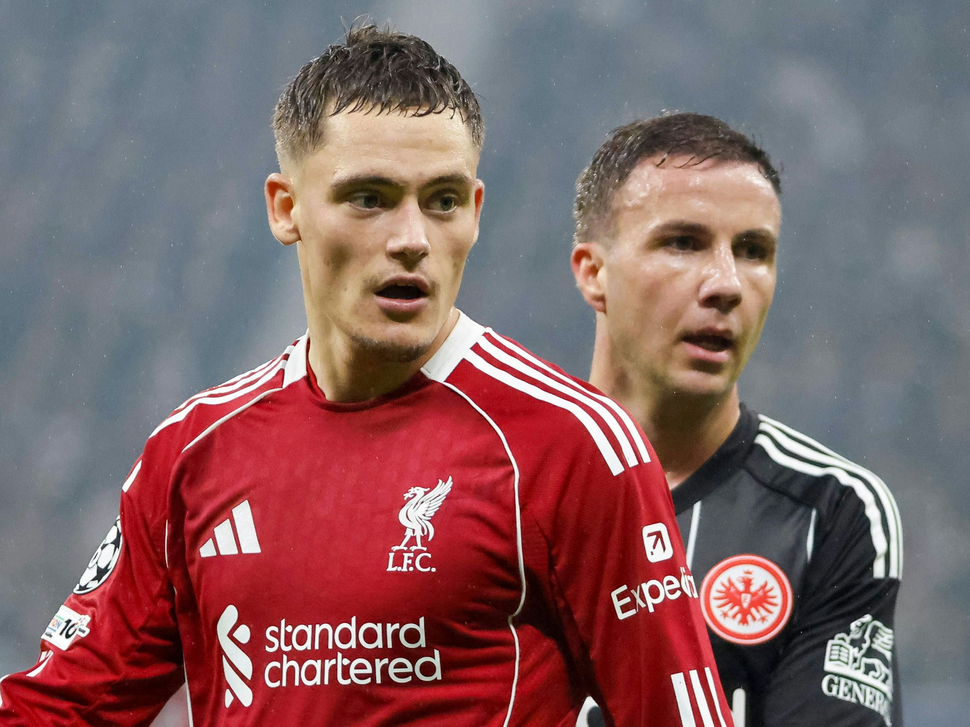 Florian Wirtz gemeinsam mit Mario Götze.