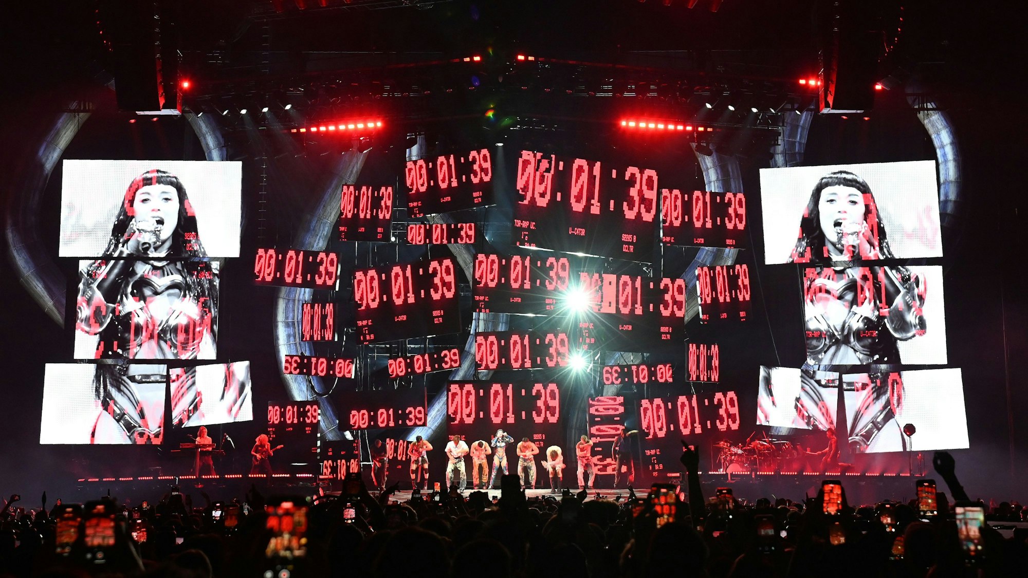 Katy Perry bei ihrem Konzert in der Lanxess-Arena.