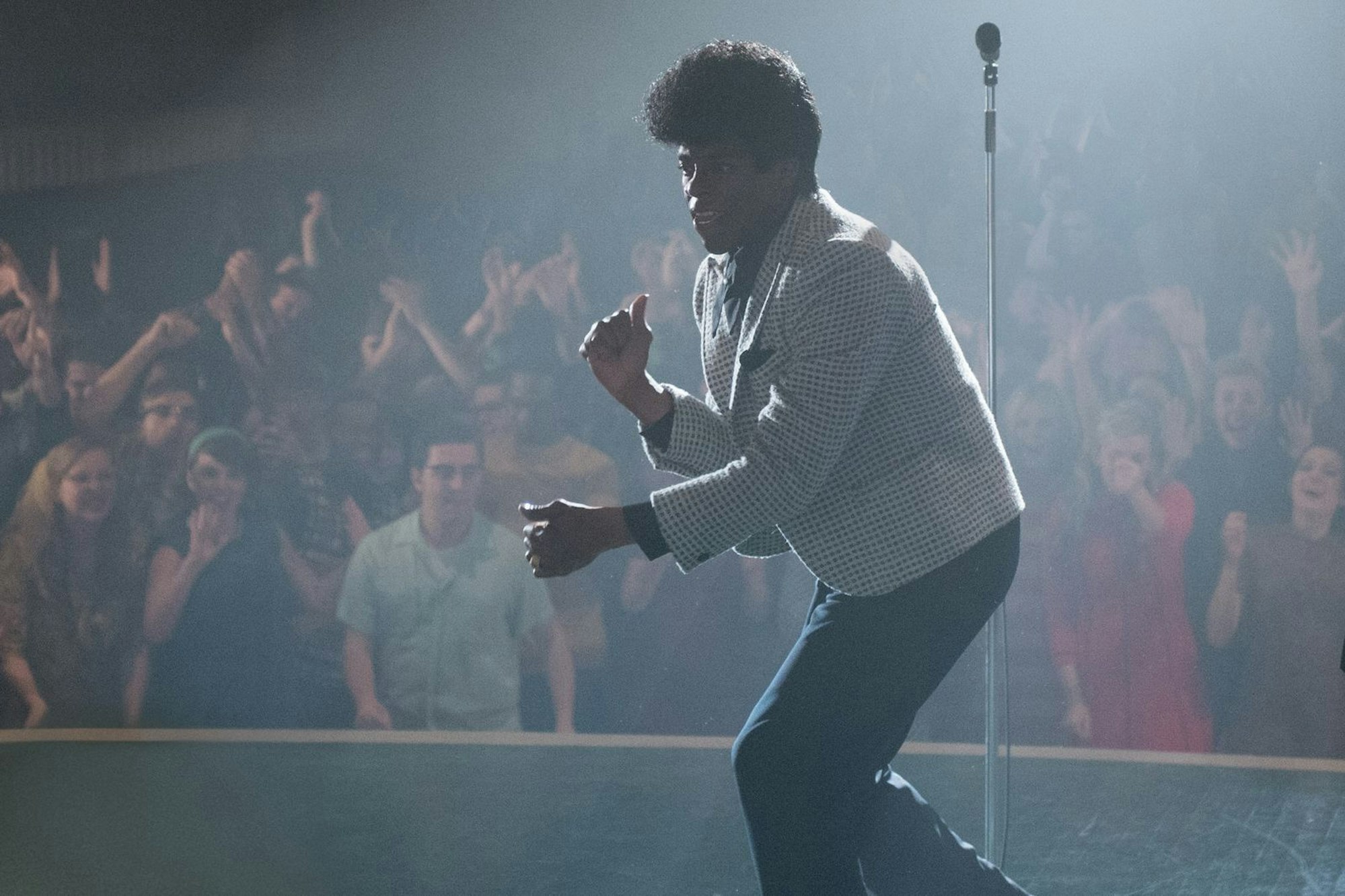 In „Get on Up“ wurde die Lebensgeschichte von James Brown erzählt. Chadwick Boseman (Bild) gelang es hervorragend, die enorme Bühnenpräsenz des Godfather of Soul zu treffen. (Bild: Universal Pictures)