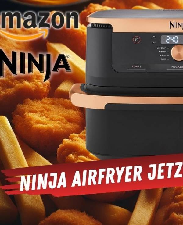 Heißluftfritteuse Ninja Foodi FlexDrawer Dual Zone Airfryer vor einem Hintergrund aus frittierten Pommes frites und Chicken Nuggets und Zwiebelringen.