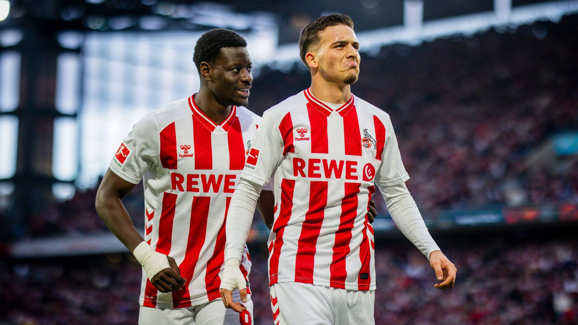 Ragnar Ache (l.) beim Torjubel mit FC-Kollege Said El Mala.