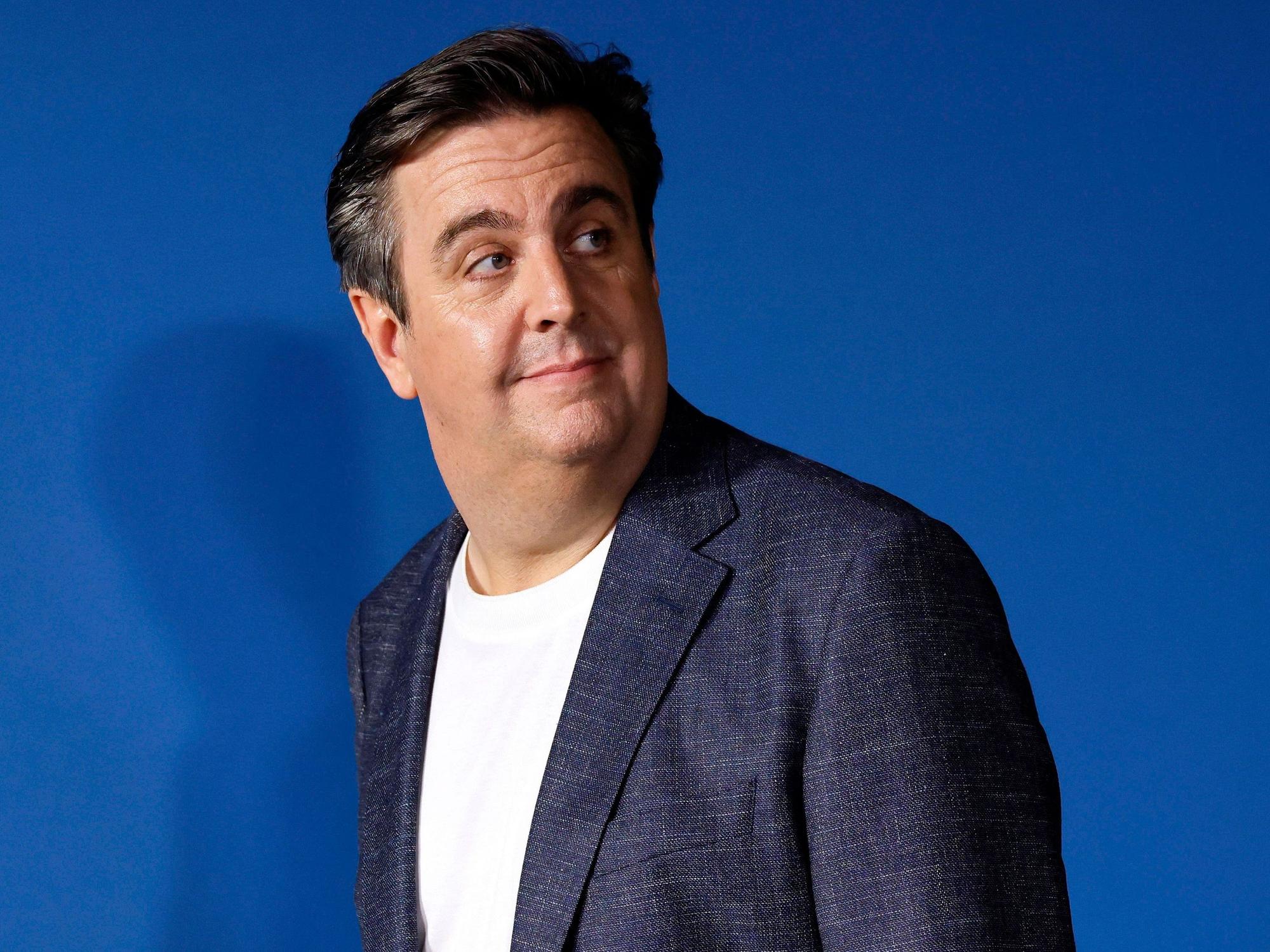 Schauspieler Bastian Pastewka beim Fototermin bei einer Programmpräsentation.