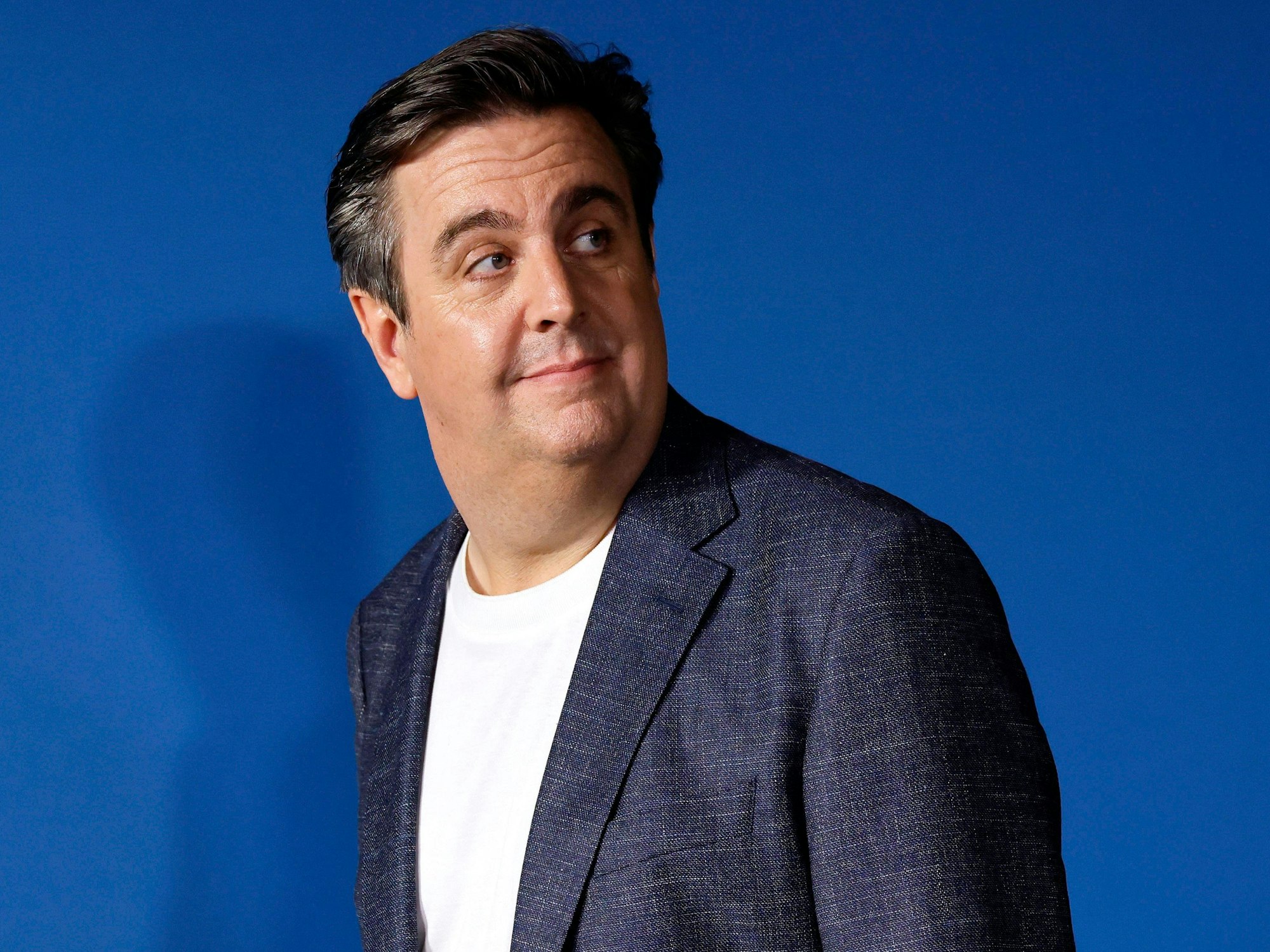 Schauspieler Bastian Pastewka beim Fototermin bei einer Programmpräsentation.