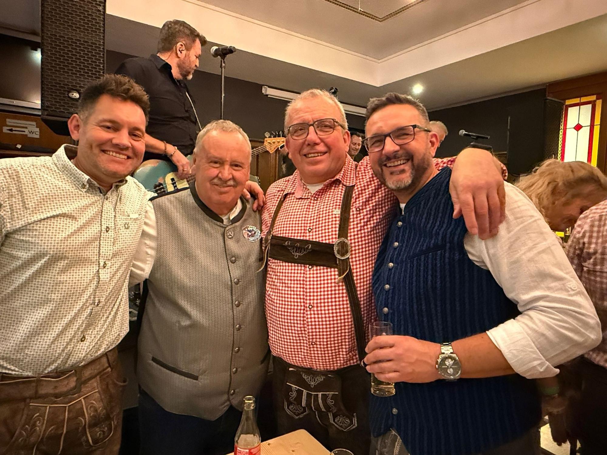 Peter „Funny“ van den Brock mit Gästen bei „Köln trifft Zillertal“.