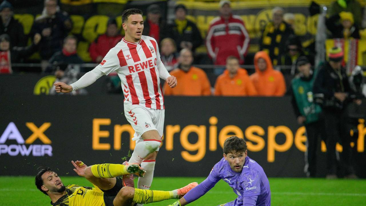 Said El Mala verpasst das Tor gegen Borussia Dortmund.
