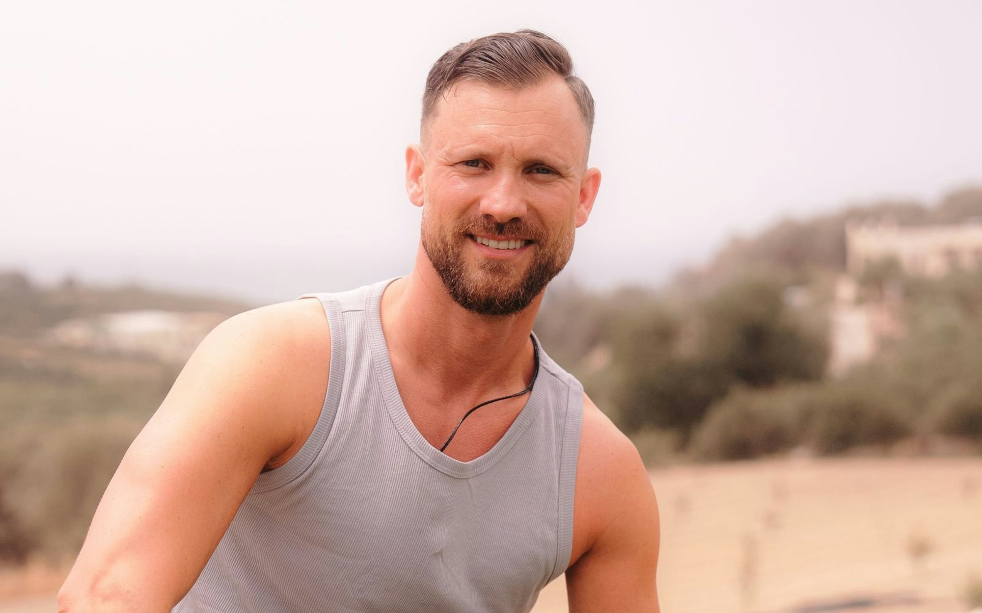 Verführer Kevin hat es Melissa angetan.  (Bild: RTL / Dustin Leonhard Grieß)