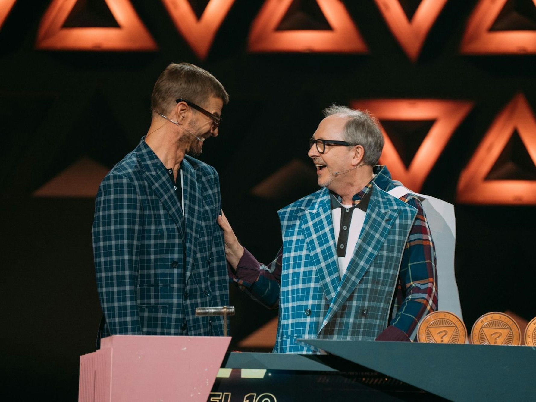 Komiker Olli Dittrich schafft es bis ins Finale. (Bild: Joyn / Julian Mathieu)
