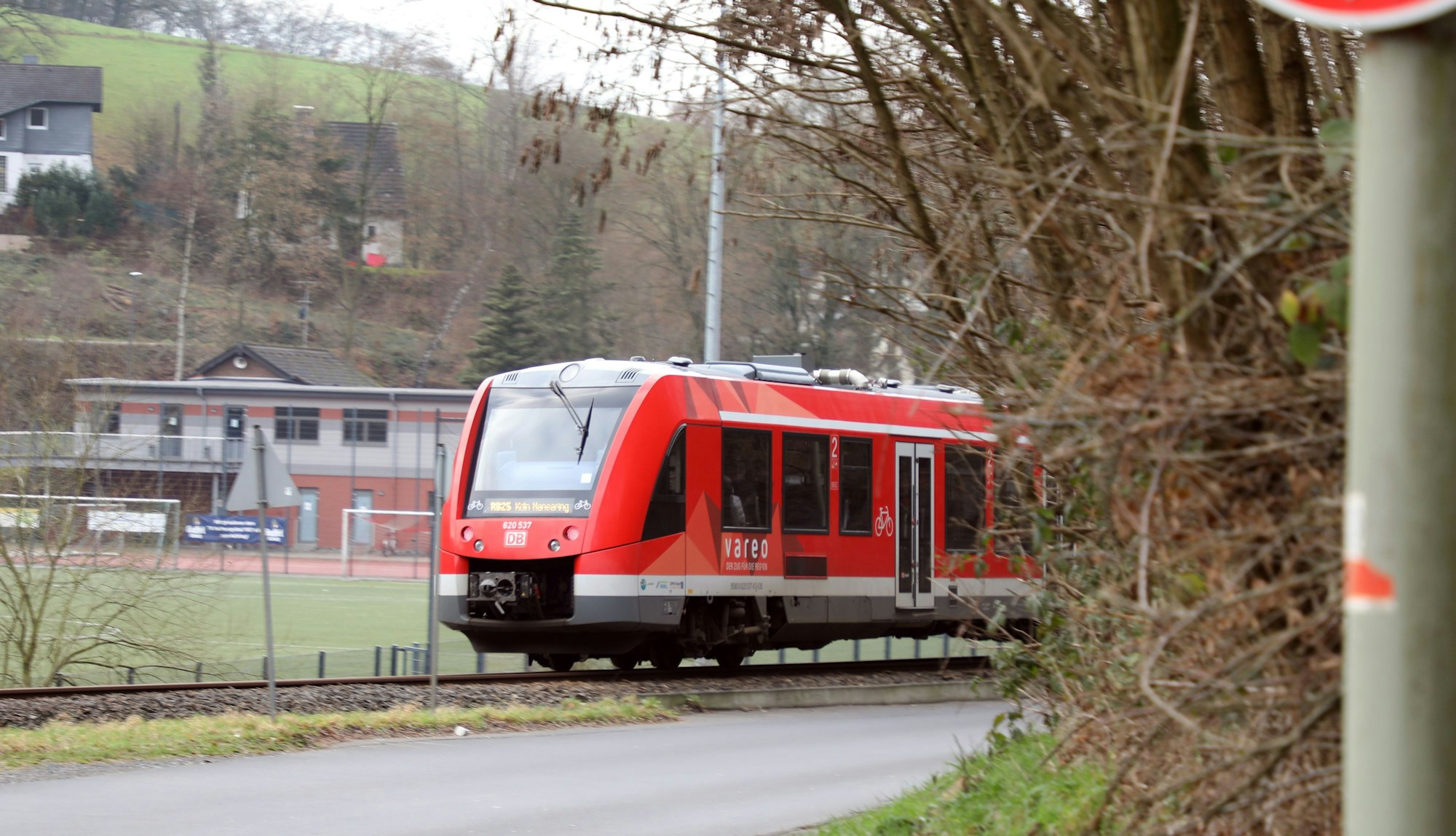 Mehr als vier Monate soll die RB 25 in Rösrath und Overath im kommenden Jahr nicht fahren.