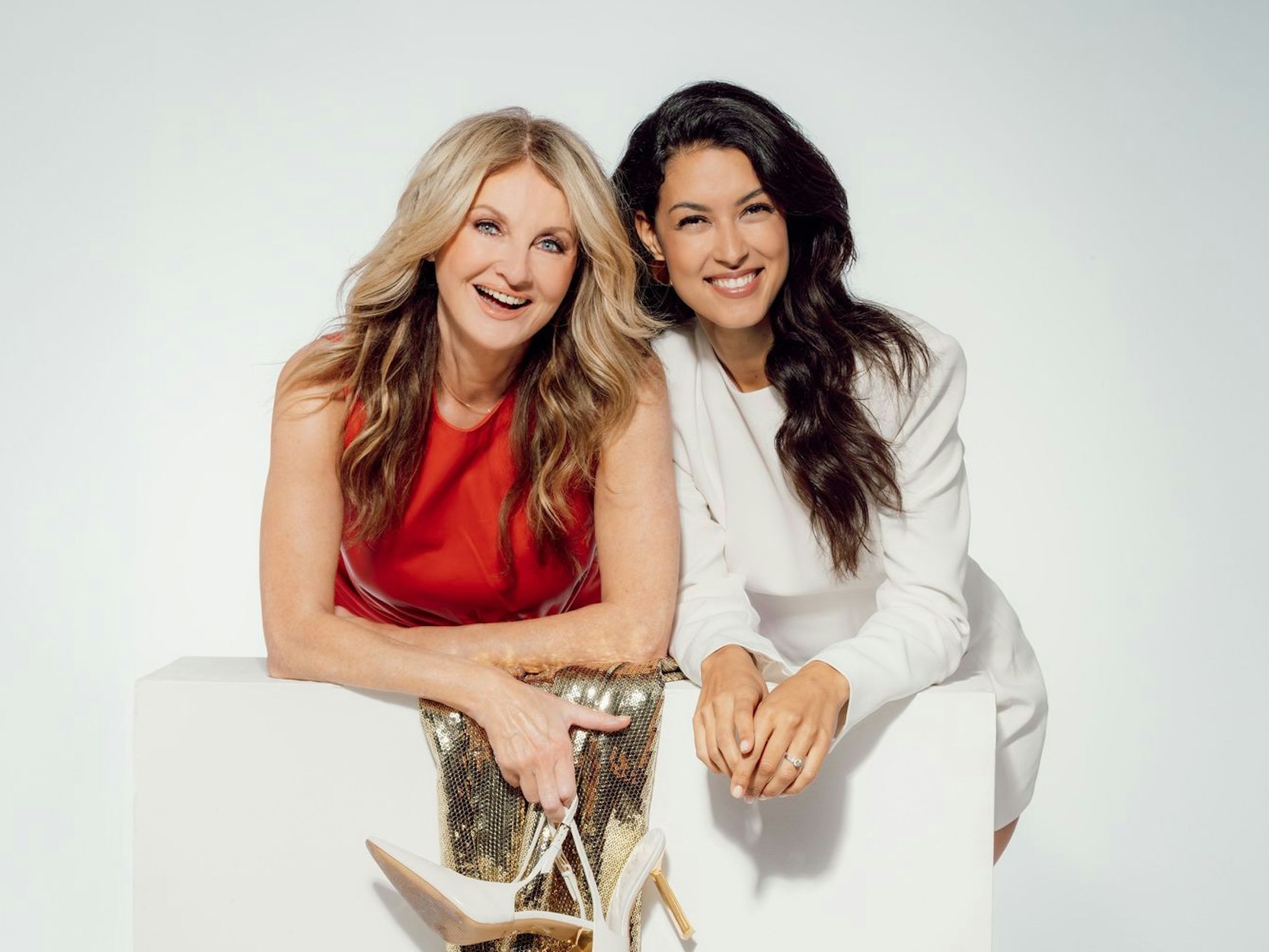 Frauke Ludowig (links) und Rebecca Mir werden Kolleginnen bei „Exclusiv“. (Bild: RTL / Stephan Pick)