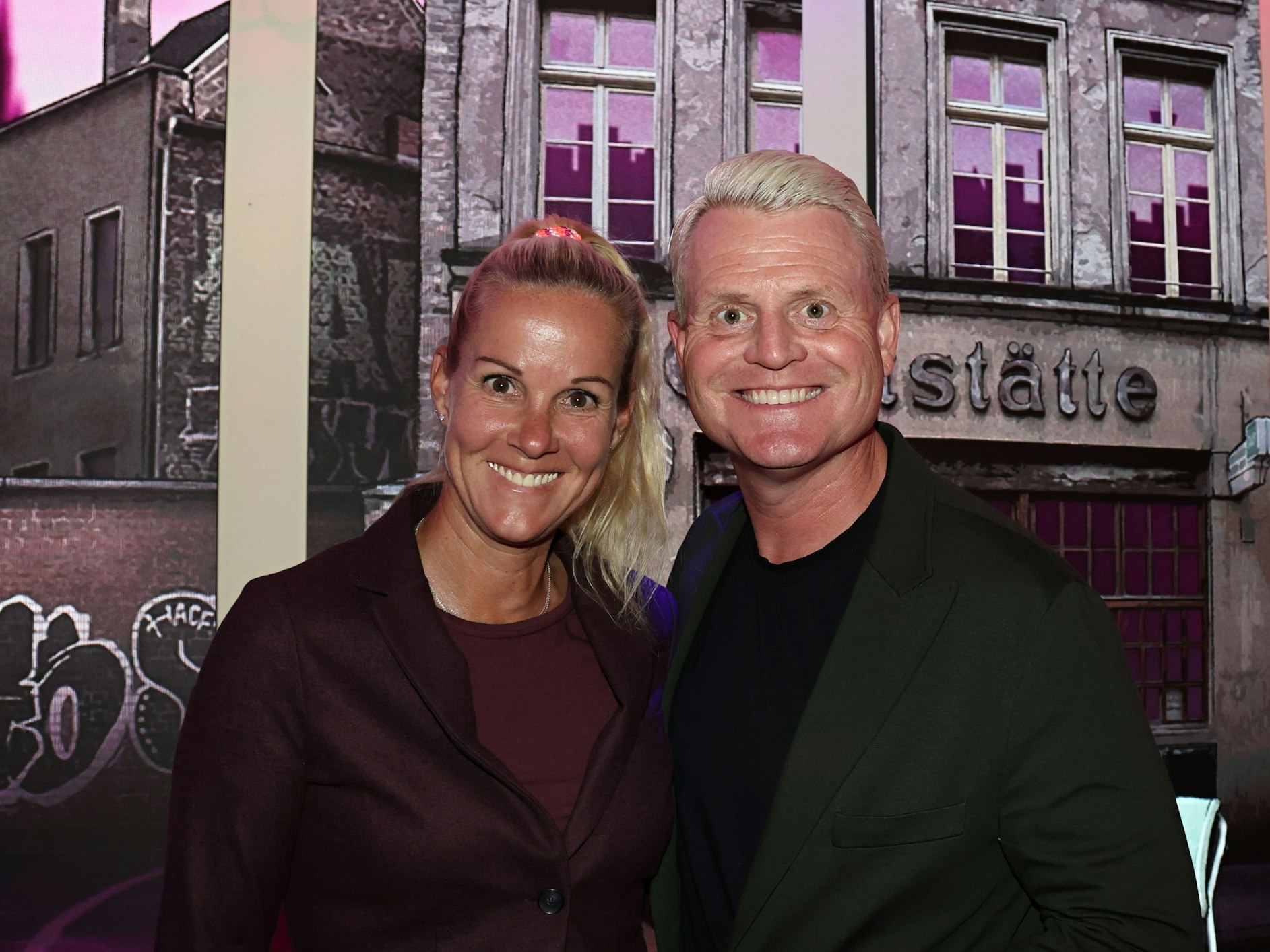 Guido Cantz mit Ehefrau Kerstin im Foyer der Volksbühne am Rudolfplatz.