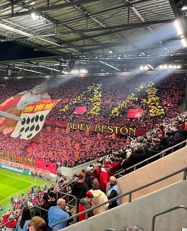 Die Choreo der FC-Fans vor dem Pokalspiel gegen Bayern München am 29. Oktober 2025.