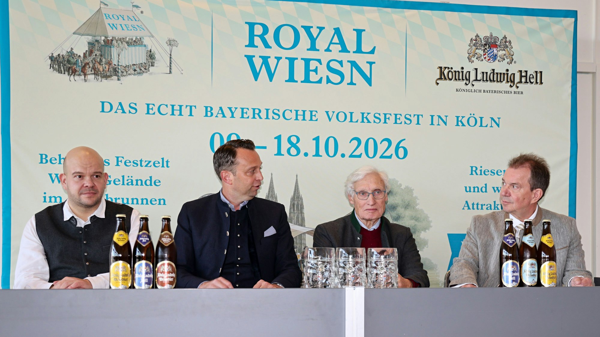 Stefan Wolter, Lukas Wachten, Prinz Luitpold von Bayern und Ralf Nüsser bei der Pressekonferenz.
