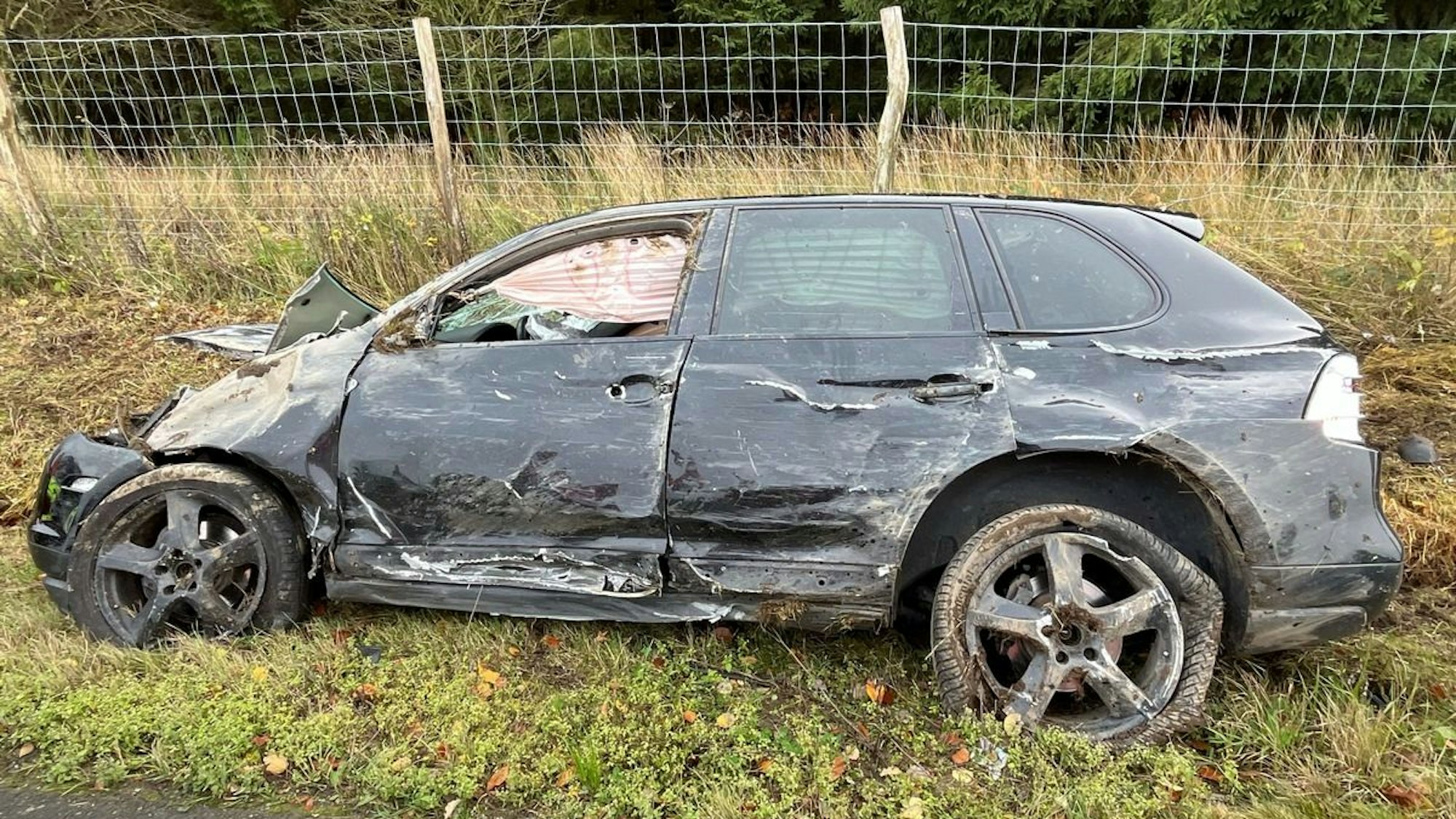 Symbolfoto eines Unfalls auf der B399.