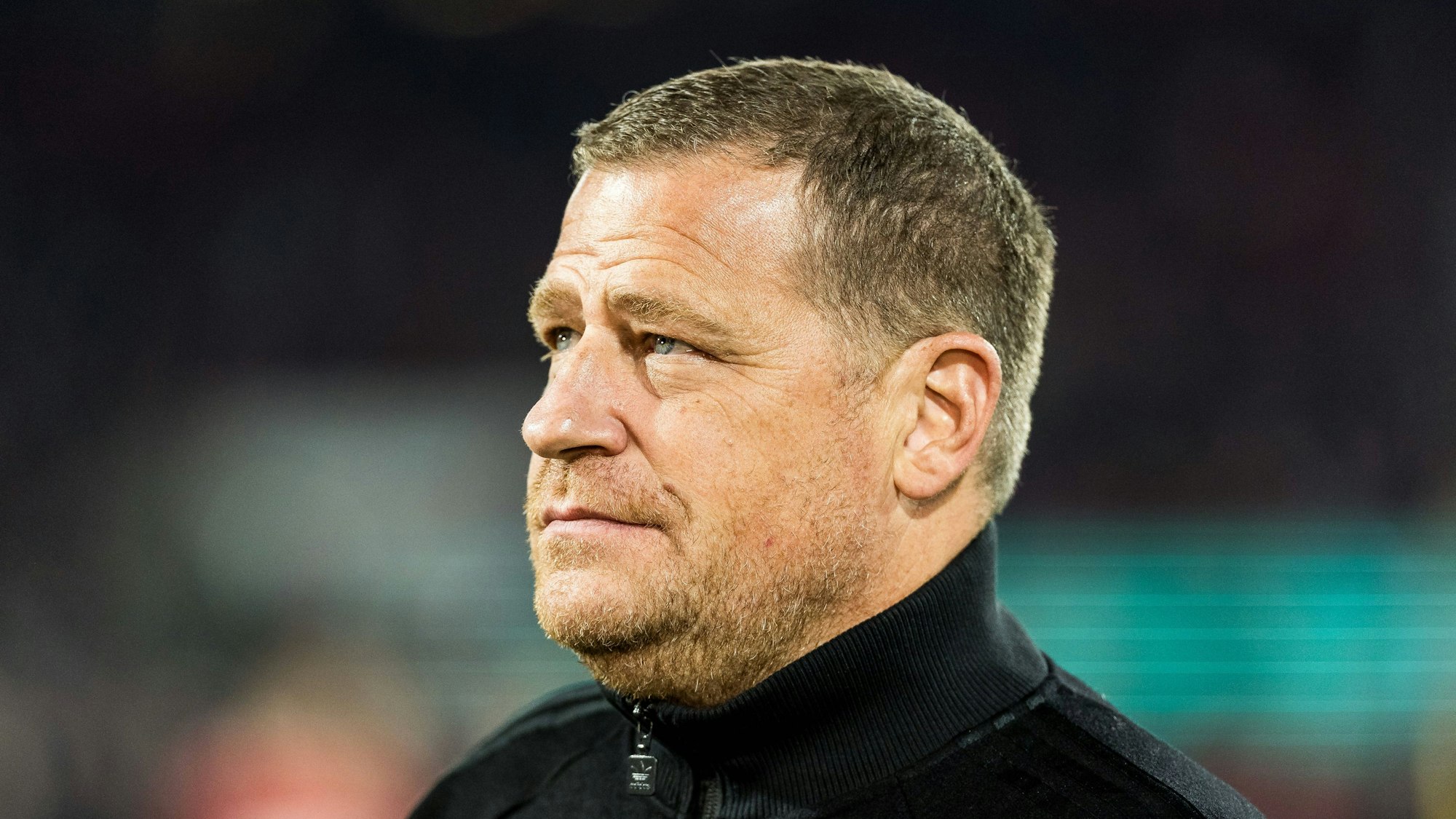 Max Eberl am Mittwoch (29. Oktober 2025) beim Pokalspiel des FC Bayern in Köln.