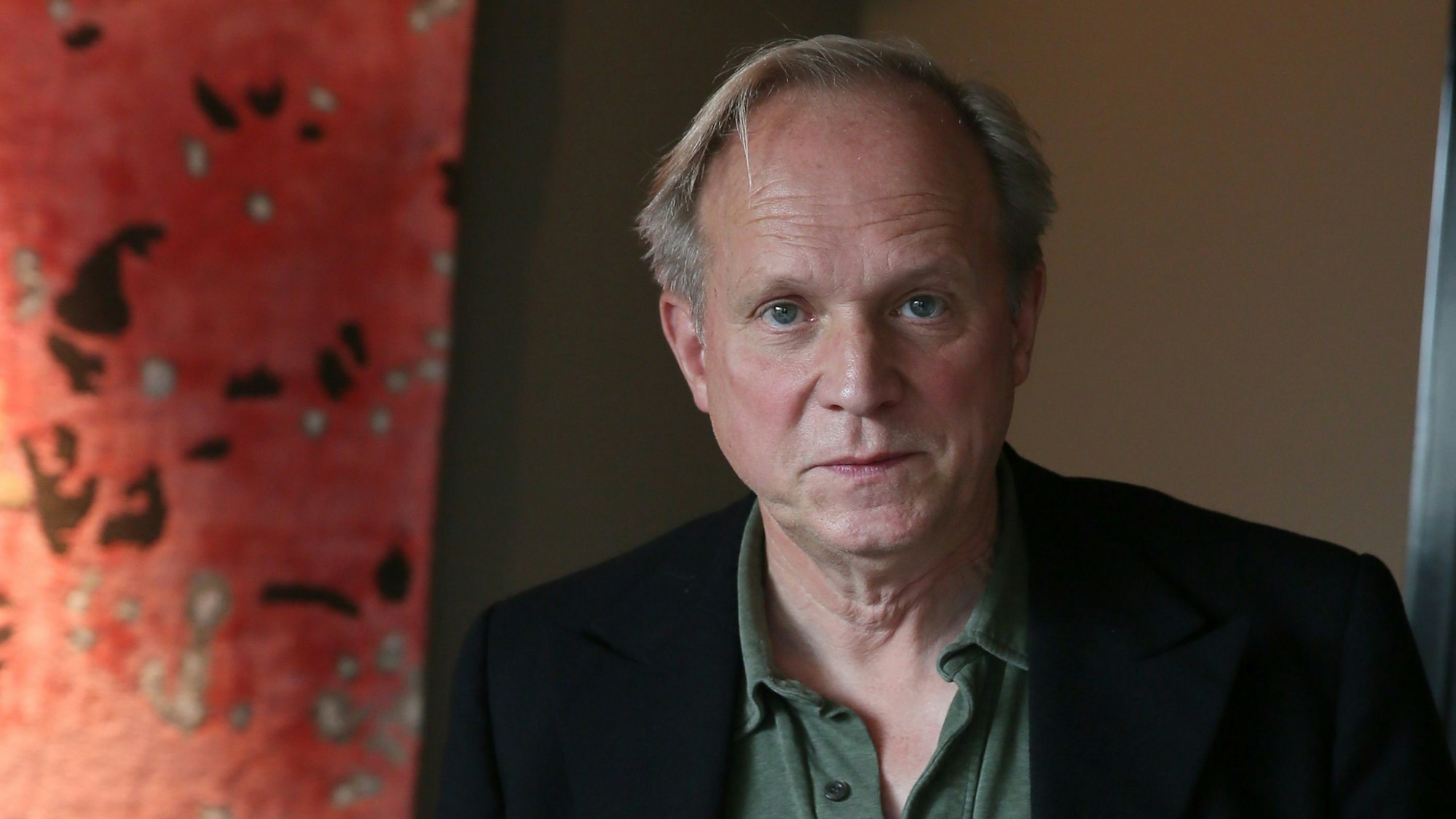 Ulrich Tukur kann nicht viel mit Autos anfangen.