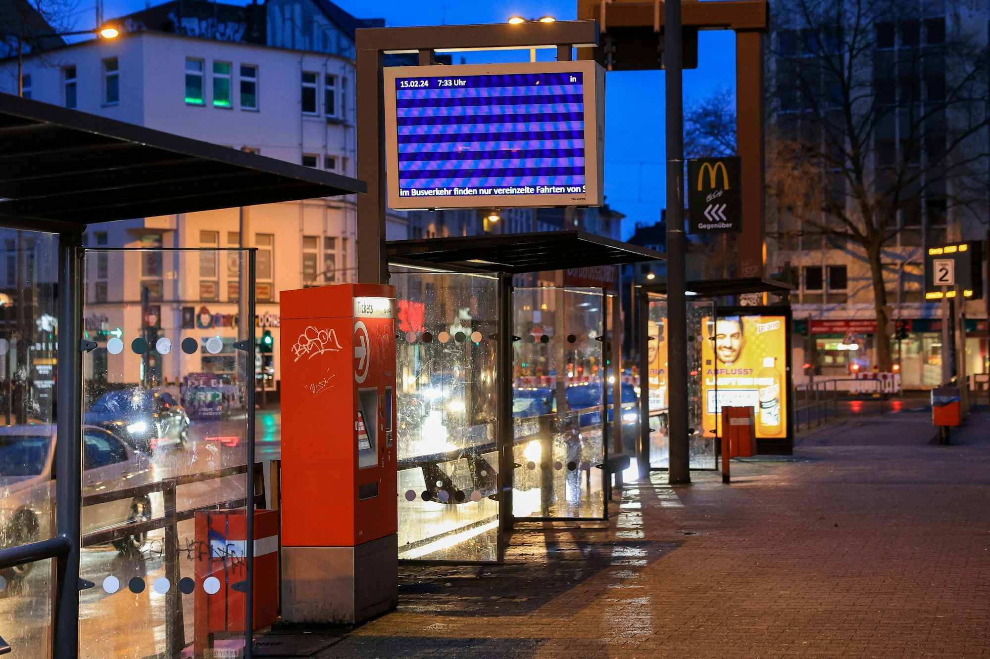 Am Barbarossaplatz kam es zu einem Überfall. (Archivfoto)