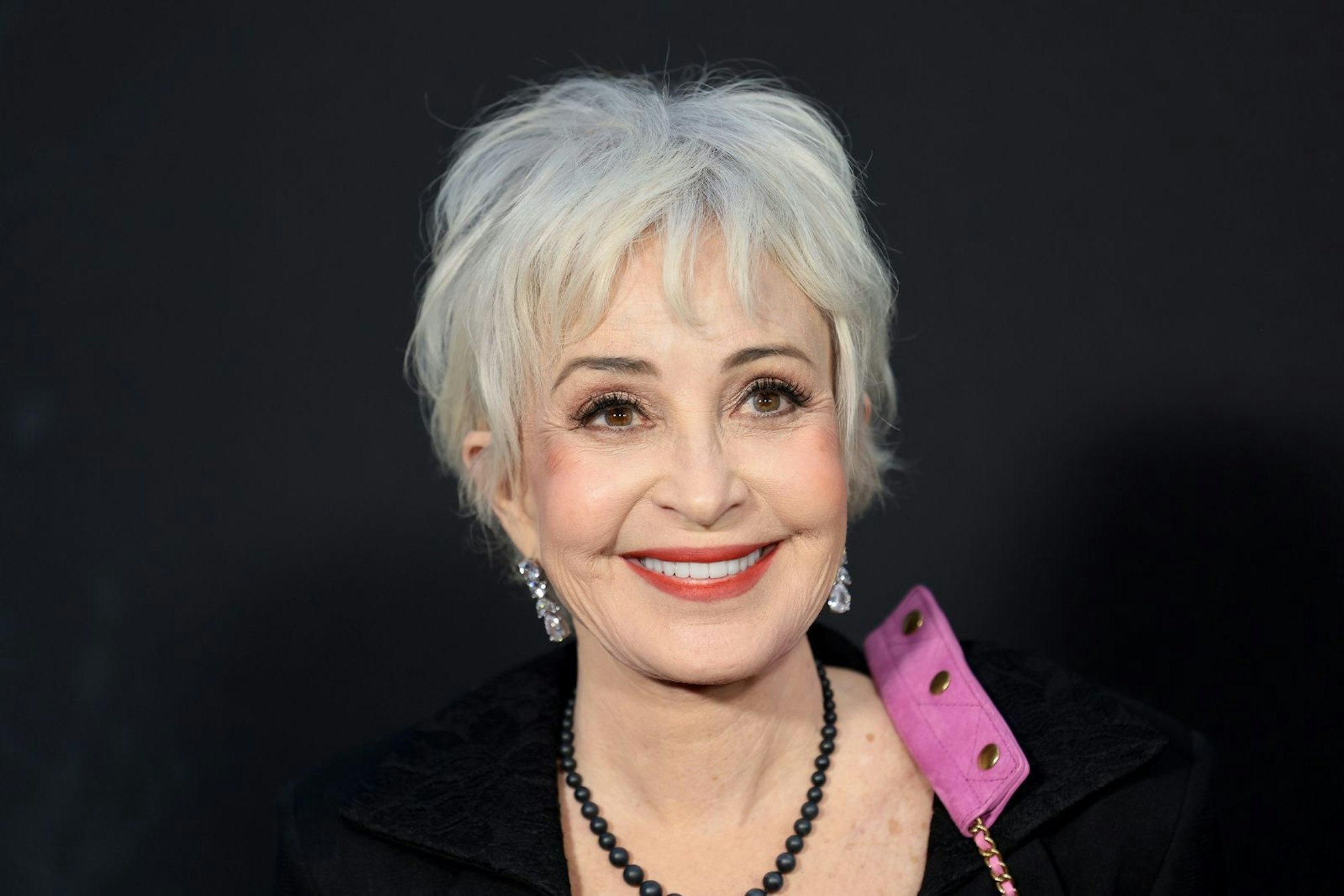 Die Rolle der „Ghostbusters“-Sekretärin ist bis heute ihre bekannteste. Einen Namen machte sich Annie Potts auch als Seriendarstellerin. (Bild: Dimitrios Kambouris/Getty Images)