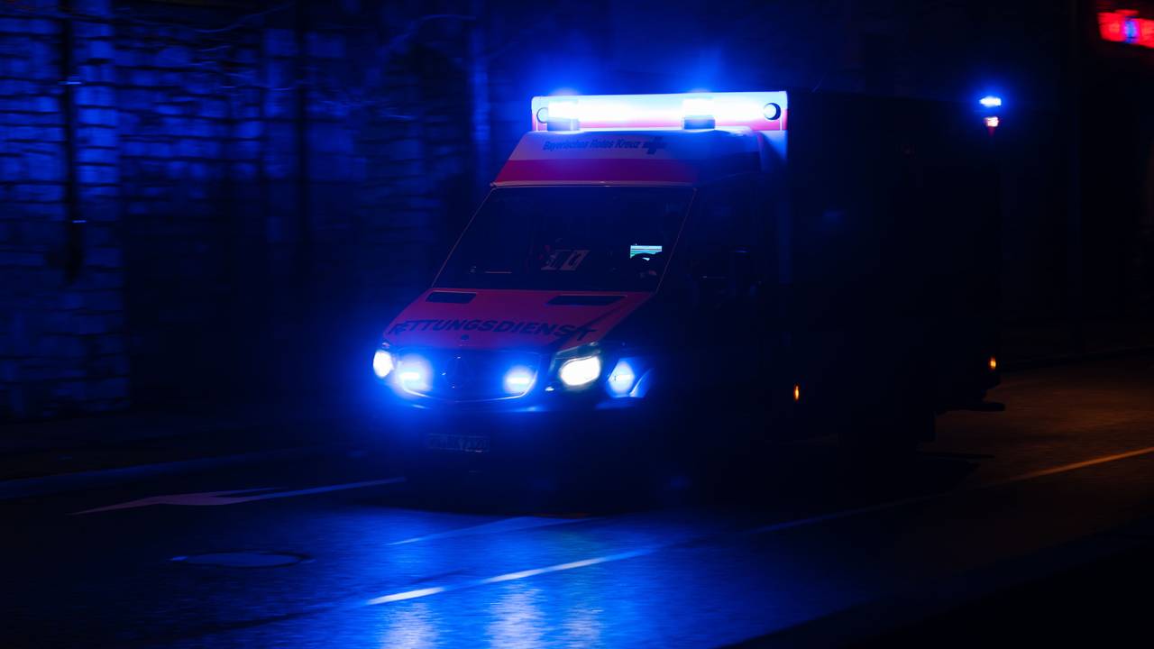 Zehn Partygäste müssen in Stuttgart ärztlich versorgt werden (Symbolbild).