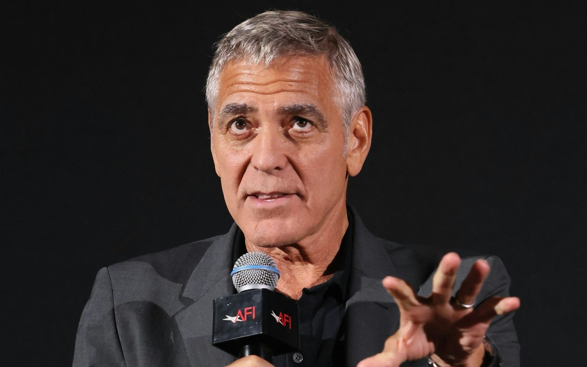 George Clooney hält es im Rückblick für falsch, dass Kamala Harris für das Amt als US-Präsidentin kandidierte. (Bild: 2025 Getty Images/Rodin Eckenroth)