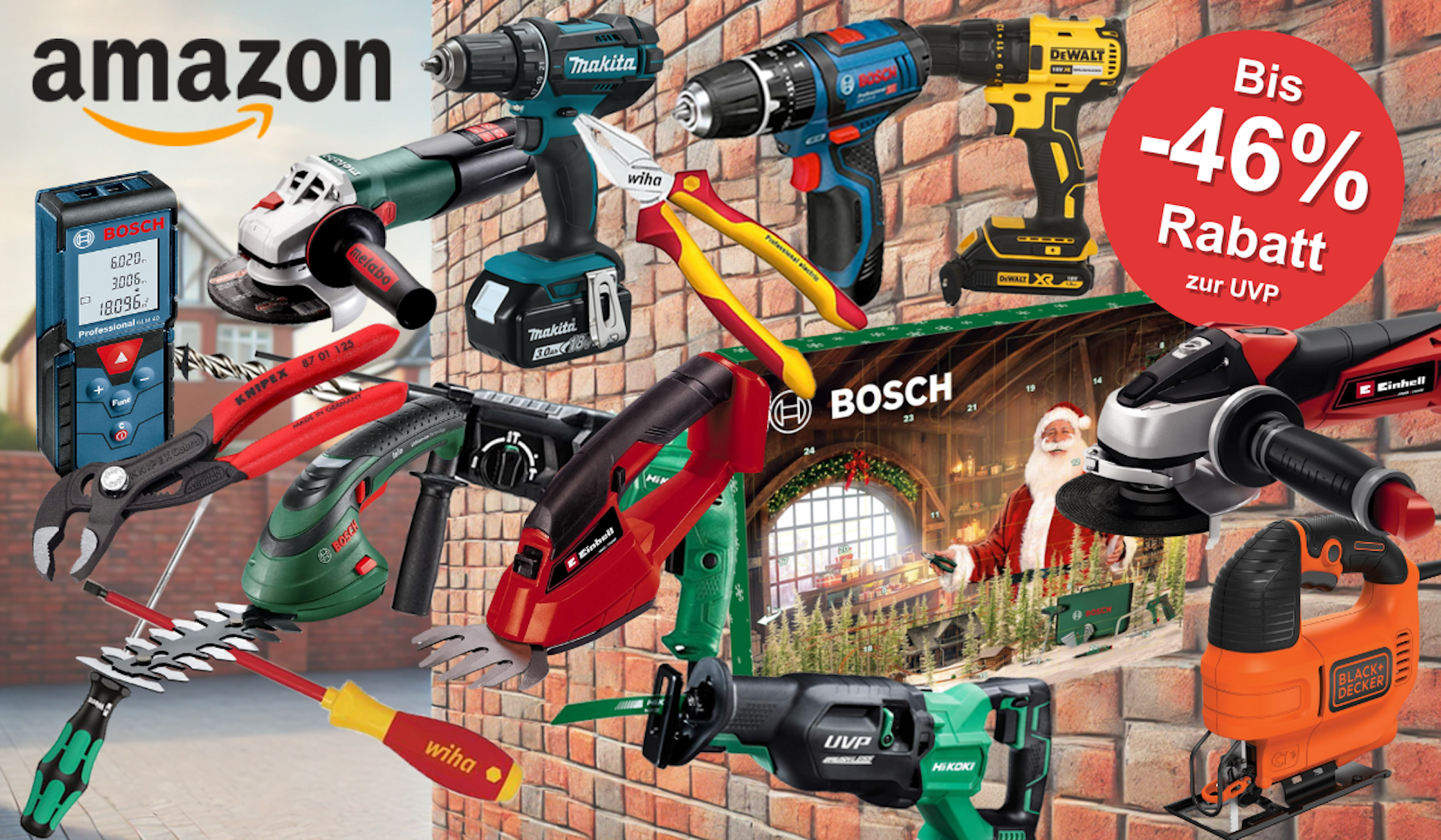 Werkzeug und Gartengeräte vor einer roten Backsteinmauer in einer Wohnsiedlung mit Häusern. Baumarkt Angebote im Amazon Sale von vielen Marken wie Bosch, Einhell, Makita, Metabo, DeWalt und mehr.