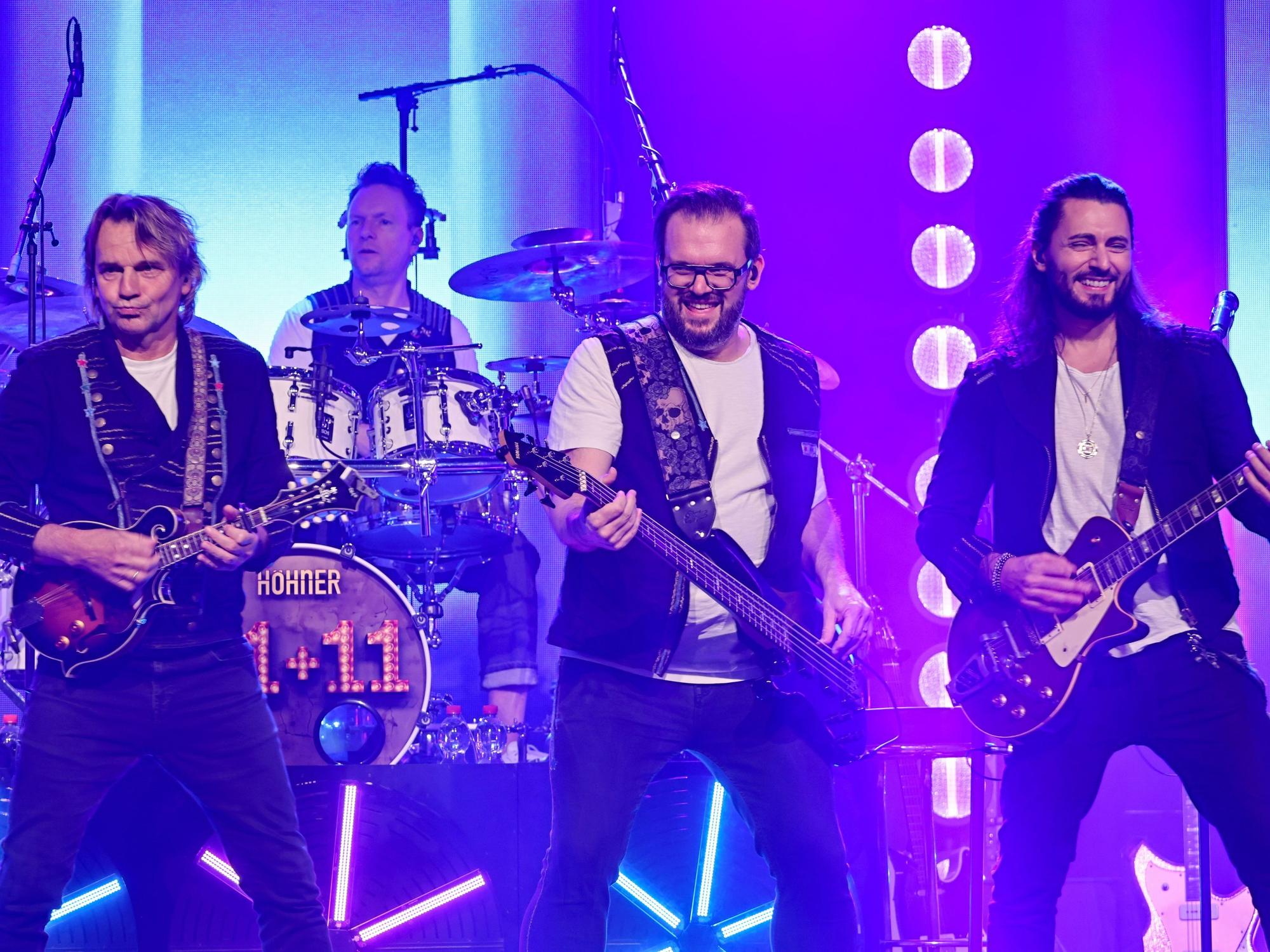 Die Höhner-Musiker beim Konzert in Köln.