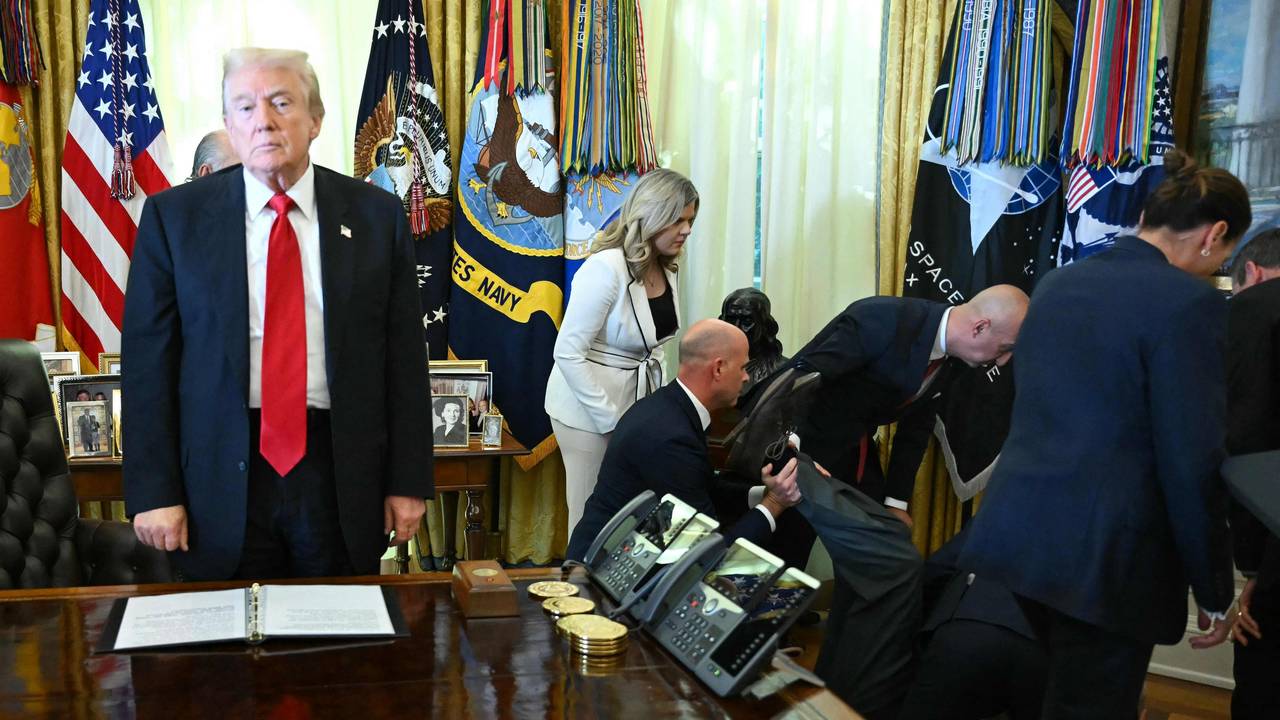 Ein Pharma-Manager ist während der Ankündigung über Medikamente zur Gewichtsreduktion im Oval Office des Weißen Hauses ohnmächtig geworden.