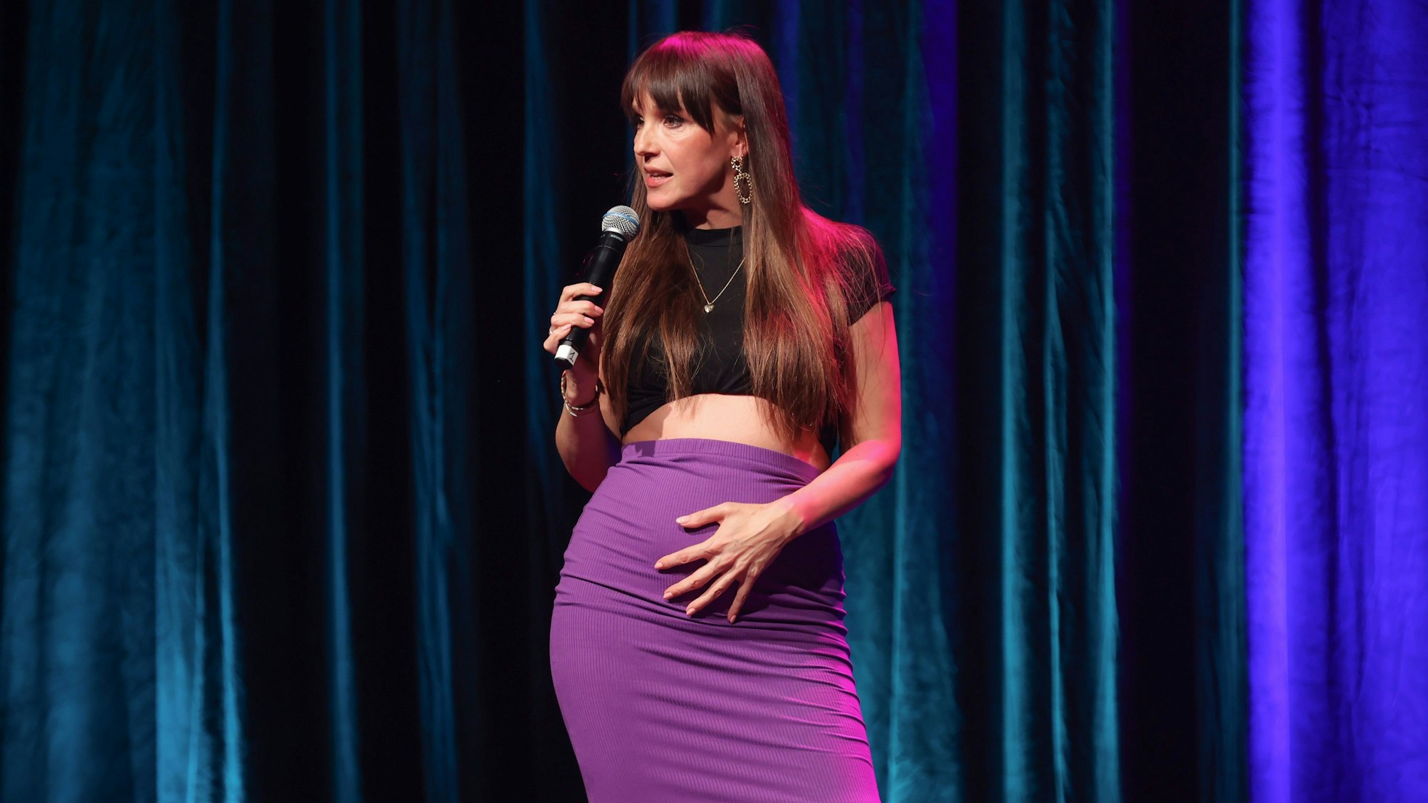 Schwanger auf der Bühne: Carolin Kebekus 2023 im E-Werk.