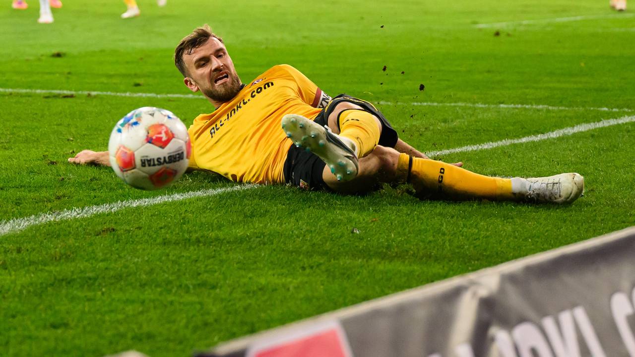 Lars Bünning während einem Spiel von Dynamo Dresden.