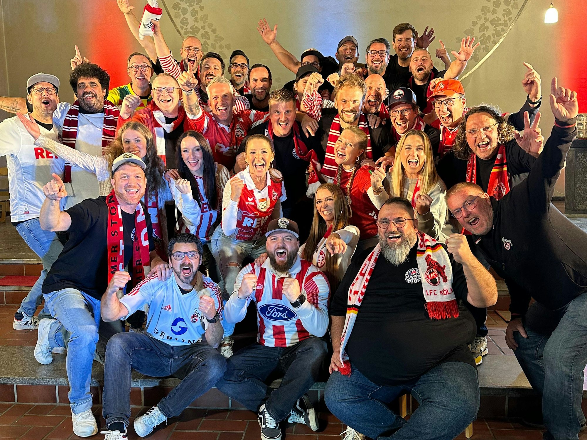 Die Funky Marys mit den Schäl Sick Sopranos.