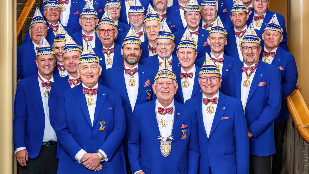 Gruppenfoto der Grosse Braunsfelder Karnevalsgesellschaft im Gürzenich.