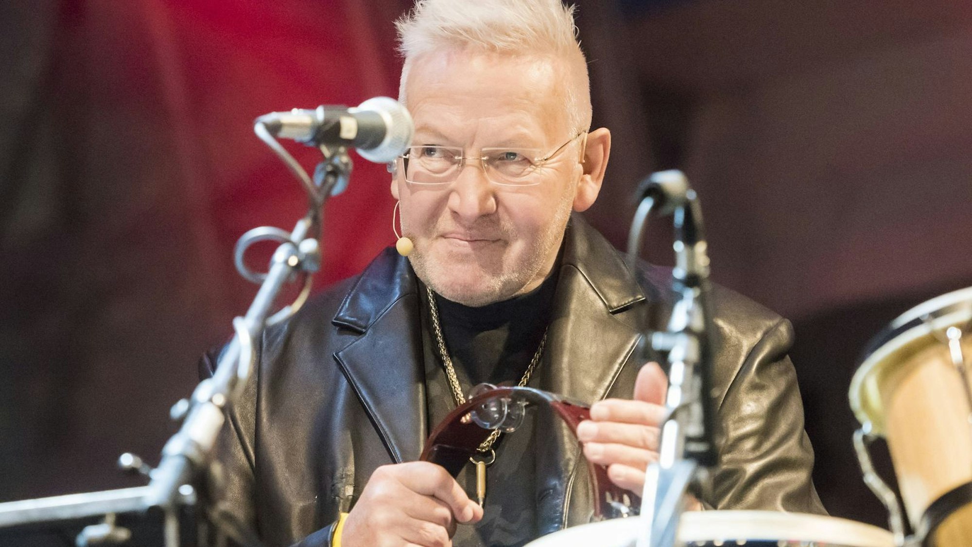 Radio-Urgestein Matthias Holtmann ist 75-jährig verstorben. (Bild: IMAGO / 7aktuell)